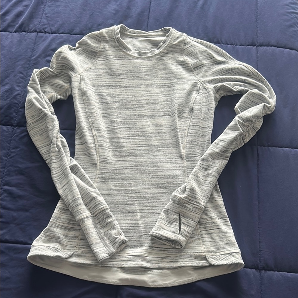 Lululemon Athletica Gray Fitted Long Sleeve